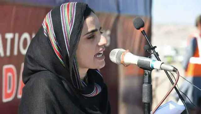 بی وائی سی کی چیف آرگنائزر ماہ رنگ بلوچ کراچی میں درج بغاوت کے مقدمے سے بری