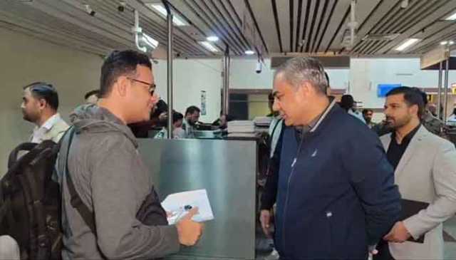 مکمل سفری دستاویزات والے کسی مسافر کو باہر جانے سے نہیں روکا جا رہا: محسن نقوی