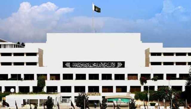 مہنگے اسمارٹ فونز پر 55 فیصد تک ڈیوٹی ہے، ایف بی آراعتراف