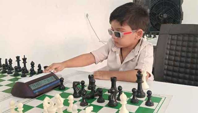 مدھیا پردیش، بھارتی بچہ شطرنج کی تاریخ کا کم عمر کھلاڑی قرار!