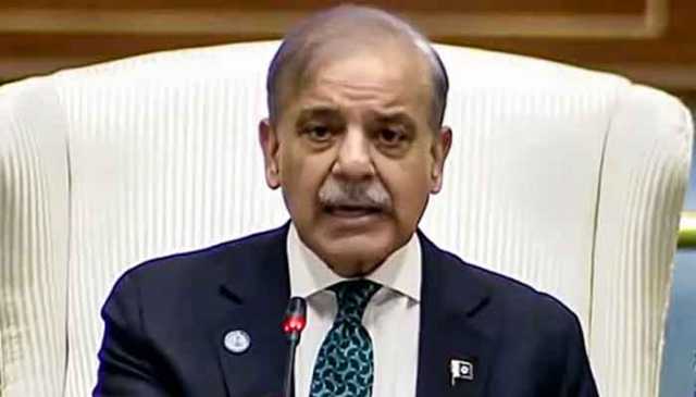 پاکستان جلد قرضوں سے مکمل نجات حاصل کرکے معاشی طور پر خود کفیل ہوگا، وزیراعظم