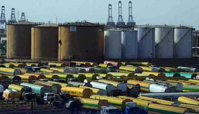 آئی ایم ایف پابندیاں، پاکستان میں ریفائنریز اپگریڈیشن منصوبہ کھٹائی میں پڑنے کا خدشہ