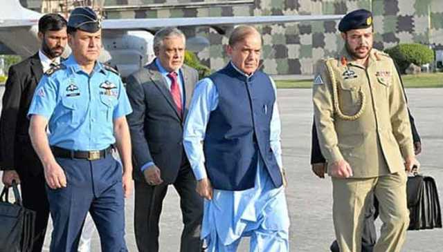 ترکمان صدر کی دعوت، وزیراعظم شہباز شریف اشک آباد روانہ