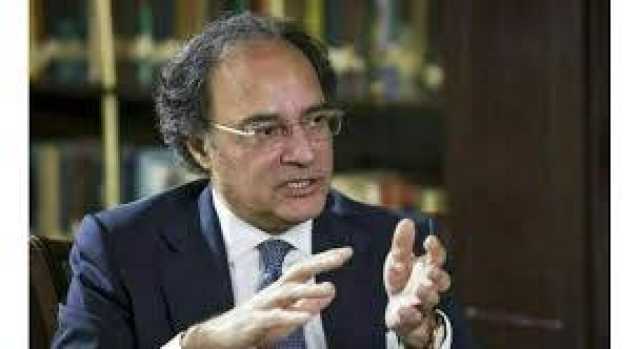 حکومت امریکا سے تجارتی خسارے کو حل کرنے کیلئے بات چیت چاہتی ہے: وزیر خزانہ