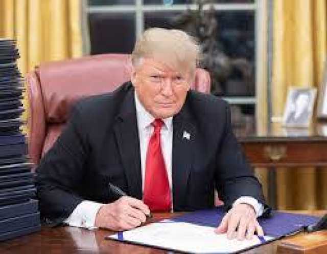 پاکستان اور بھارت خوش ہیں، تجارت پر کام ہورہا ہے:ٹرمپ