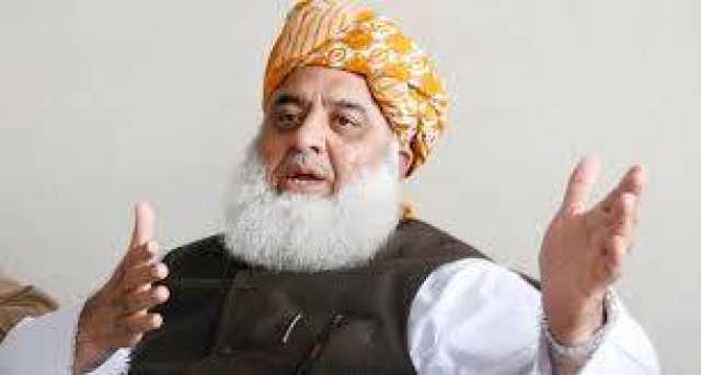 پاکستان کو دنیا بھر کے مظلوم مسلمانوں خصوصاً فلسطین کیلیے بھرپور آواز بلند کرنے کی ضرورت ہے: مولانا فضل الرحمٰن