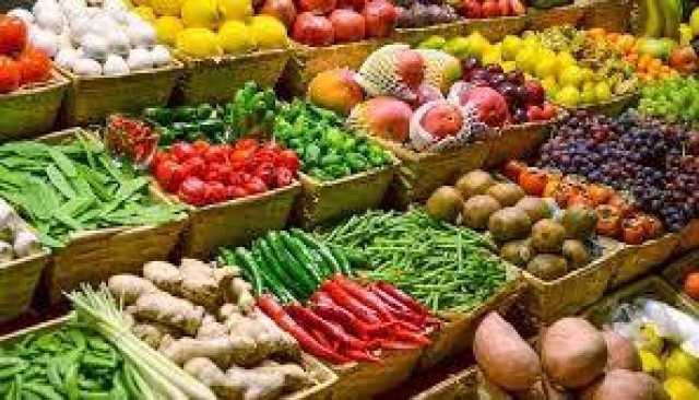 مرغی، چینی، خشک دودھ، گھی، آٹا سستا، ٹماٹر ،آلو ، انڈے ، پیاز، گڑ، کیلے، دال ماش، دال چنا اور سگریٹس مہنگے
