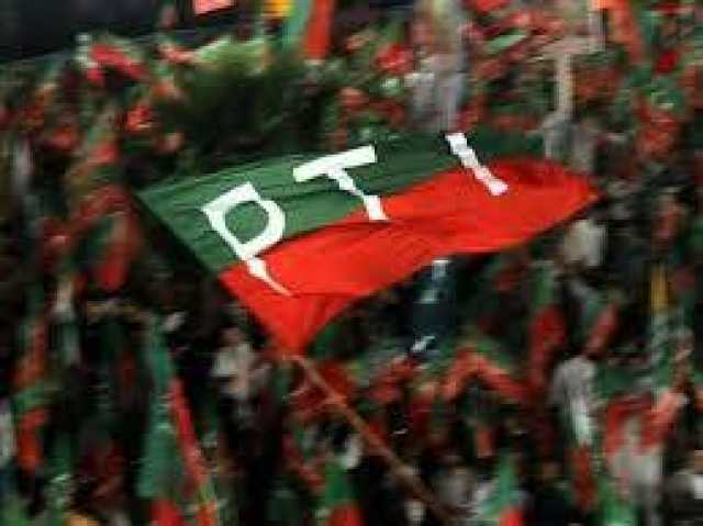  پی ٹی آئی اسٹیبلشمنٹ کیساتھ امن کوششیں ضائع کر رہی ہے  ،تجزیہ نگار نے بتادیا