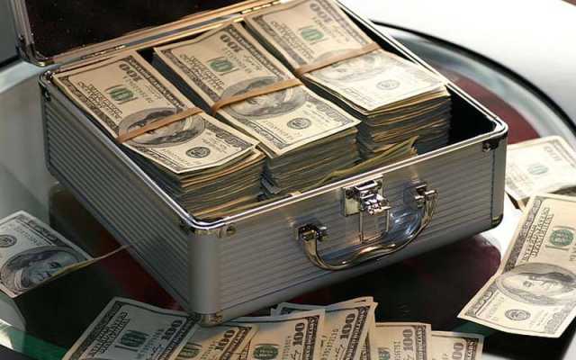 فری لانسرز نے 9 ماہ میں 400 ملین ڈالر کا زرمبادلہ کمایا: اقتصادی سروے 