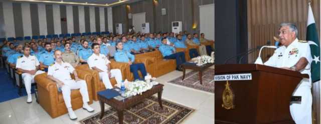 سربراہ پاک بحریہ ایڈمرل نوید اشرف کا کراچی میں پاکستان ایئر فورس ایئر وار کالج انسٹیٹیوٹ کا دورہ