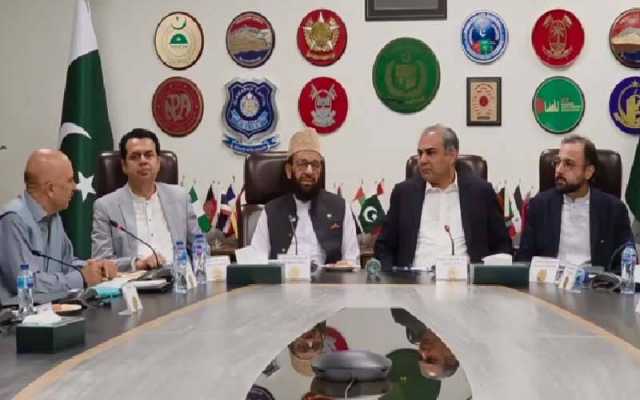 حکومت کا ایران و عراق جانے والے زائرین کیلئے پروازوں میں اضافے کا فیصلہ