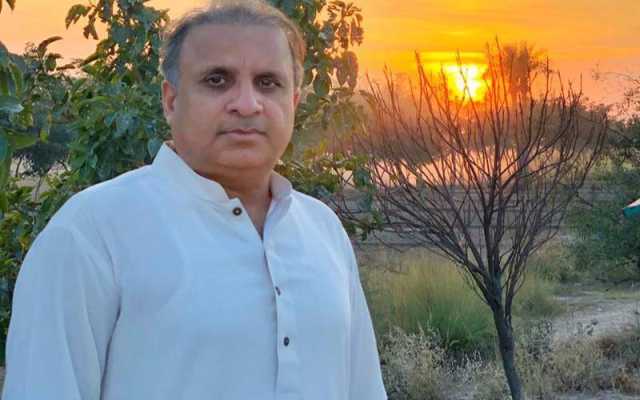 قانون سازوں کی تنخواہیں اور ٹیکسز بڑھنے ، سہولیات کی کمی پر سینئر صحافی رؤوف کلاسرا برس پڑے