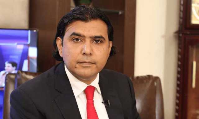 70 ہزار پاکستانی مئی میں بیرون ملک چلے گئے ہیں : مصطفیٰ نواز کھوکھر 