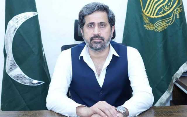 کرتارپورراہداری کےافتتاح پر عمران خان کوسونےلوٹاملا جو وہ گھر لے گئے اور اس کی جگہ پر پیتل کے لوٹے پر سونےکاپانی چڑھوا کر توشہ خانہ میں جمع کرادیا، فیاض الحسن چوہان کاالزام