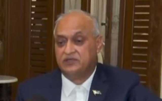 عاصم منیر میرے کورس میٹ تھے ، وہ ولی اللہ ہیں، مجھے کہتے تھے کہ وردی وضو کرکے پہنا کرو: میجر نوید 