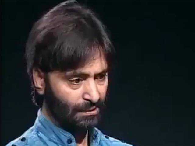 بھارت میرے والد یاسین ملک کو اگلے ماہ پھانسی دینا چاہتا ہے، بیٹی کی عالمی رہنماؤں سے مدد کی اپیل