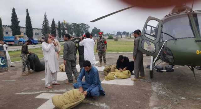 پاک فوج کا سیلاب زدہ علاقوں میں فلڈ ریلیف آپریشن جاری،بونیر، سوات  اور باجوڑ میں ٹیمیں امدادی سرگرمیوں میں مصروف