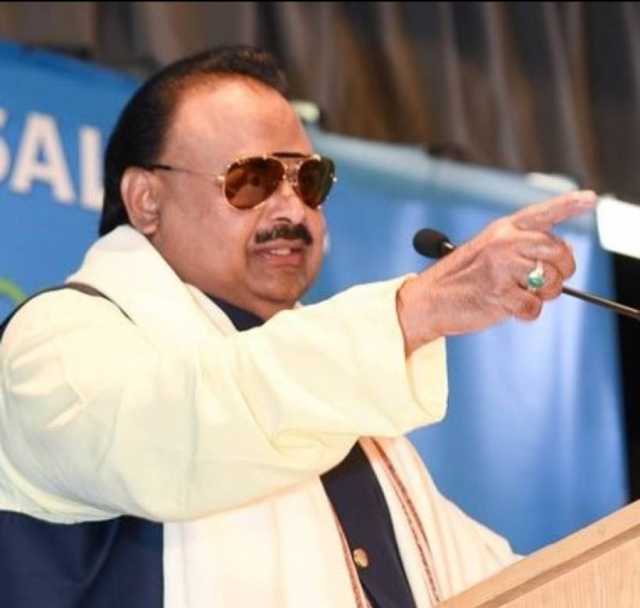 الطاف حسین کا عملاً ایم کیو ایم ختم کرنے کا اعلان 