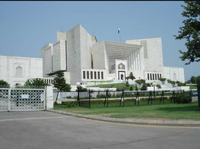 چیف جسٹس کی پنشن 23 لاکھ 90 ہز روپے ہے، وزارت قانون