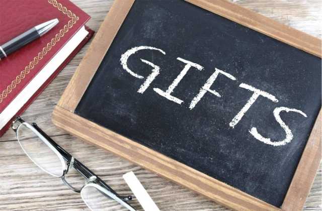 صدرمملکت، وزیراعظم اور مسلح افواج کے سربراہان کو کیا تحائف ملے؟ توشہ خانہ کا 6 ماہ کا ریکارڈ جاری