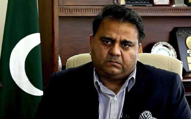 فواد چوہدری نے فلک جاوید کی گرفتاری پر رد عمل جاری کر دیا 