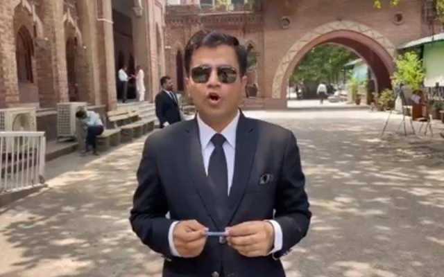 عدالت نے عمران خان کے وکیل نعیم پنجو تھہ کو گرفتار کرنے کا حکم دے دیا