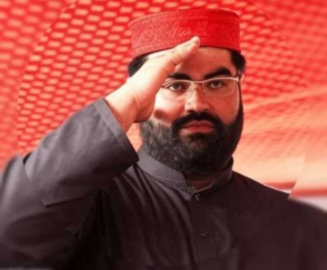 میری تربیت ایسے گھر میں ہوئی ہے جہاں بڑوں اور چھوٹوں سے بات کرنے کا سلیقہ اور تمیز سکھائی جاتی ہے، فیلڈ مارشل کے کردار کو سراہتا رہوں گا، ایمل ولی خان