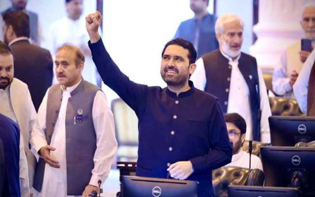 وزیراعلیٰ کے پی سہیل آفریدی کو داہگل ناکے پرروک دیا گیا