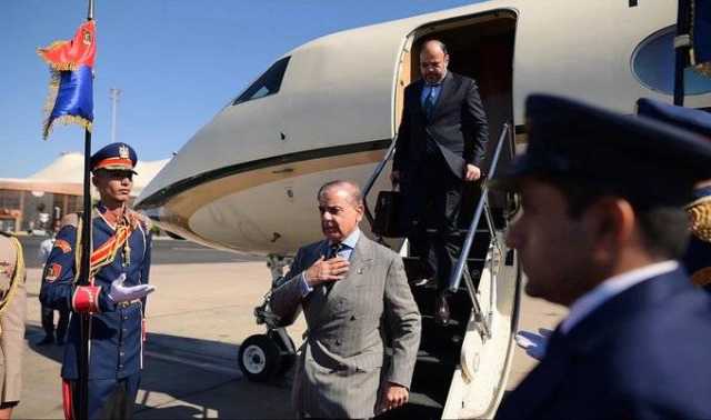 ڈونلڈ ٹرمپ اور مصری صدر عبدالفتاح السیسی کی خصوصی دعوت، شہباز شریف شرم الشیخ پہنچ گئے