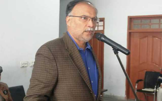 ترقی کا سفر نہ روکا جاتا تو ہم دنیا کی ساتویں بڑی معیشت ہوتے: احسن اقبال