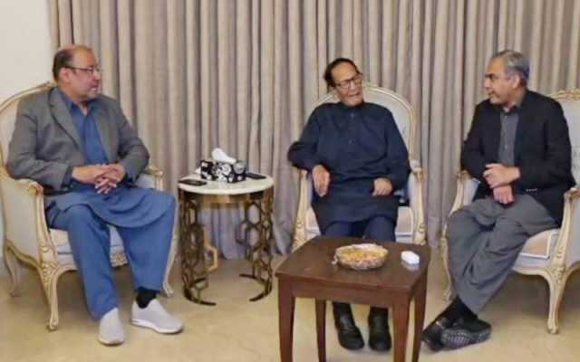 محسن نقوی کی چودھری شجاعت سے ملاقات، بہنوئی کے انتقال پر اظہار تعزیت