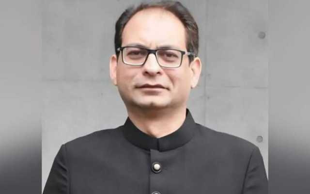 اشفاق احمد خلیل وفاقی سیکرٹری اطلاعات و نشریات تعینات