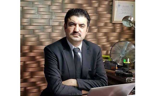 شیر افضل مروت نے کے پی ہاوس میں علی امین گنڈا پور سے بیٹے کے ہمراہ ملاقات کا دلچسپ واقعہ سنا دیا 