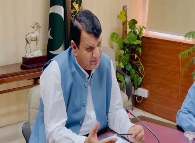 خیبرپختونخوا حکومت گرانے کی بازگشت، امیر مقام کا بڑا بیان سامنے آگیا