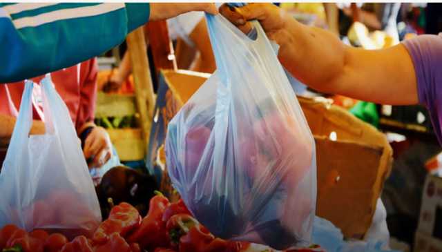 سندھ میں شاپنگ بیگز پر پابندی ، خلاف ورزی پر گرفتاریاں اور جرمانے ہونگے
