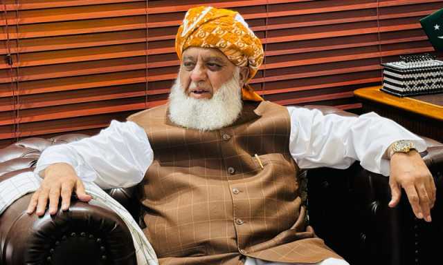 اب ٹرمپ کہاں ہے جو کہتا تھا میں نے غزہ میں جنگ بند کرائی، مولانا فضل الرحمان