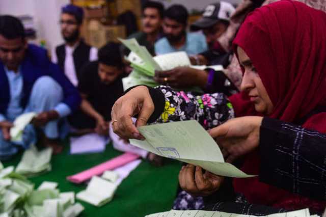 سیالکوٹ کے حلقہ پی پی 52 میں ضمنی انتخابات کے لیے پولنگ جاری