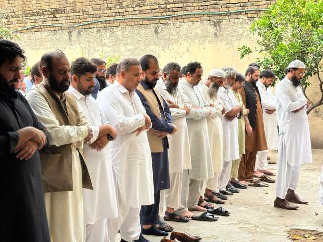 تحریک انصاف اسلام آباد ریجن کے صدر عامر مسعود مغل کی والدہ محترمہ کی نماز جنازہ ادا، سینکڑوں افراد کی شرکت