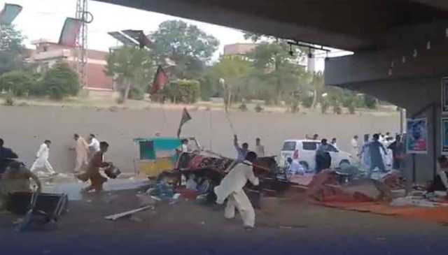 پشاور، پیپلز پارٹی کے احتجاج کے دوران ریڈ زون میں ہنگامہ آرائی، پولیس کی شیلنگ، متعدد کارکن زخمی ، بلاول کی مذمت
