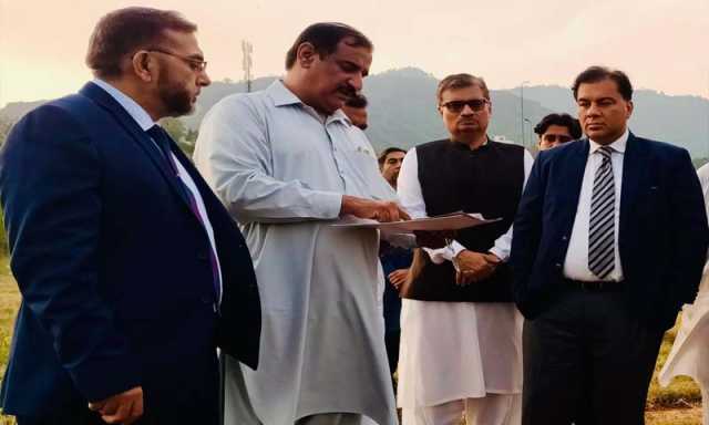 اسلام آباد کے شہریوں کو بہترین سفری سہولیات کے علاوہ نئی شاہرات ، انڈر پاسز کی تعمیر اور پارکنگ کی سہولیات کی فراہمی ہماری اولین ترجیح ہے ،چیئرمین سی ڈی اے محمد علی رندھاوا