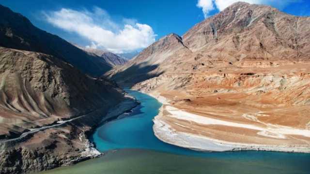بھارت کو سندھ طاس معاہدہ کی معطلی پر نوٹس دینے کا فیصلہ