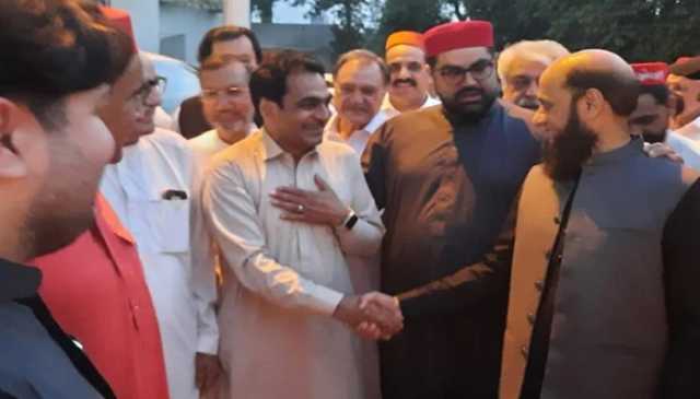 سینیٹر ایمل ولی نے جرگے کے حکم پر چیئرمین پی ٹی اے کی معذرت قبول کرلی