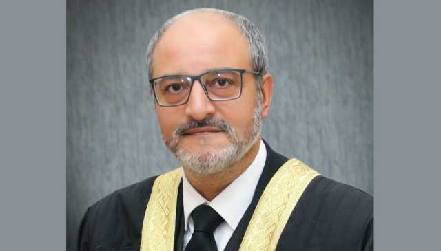 اسلام آباد ہائیکورٹ کے ججز میں تنازع ہے، میں کیوں دکھاوا کروں کہ تنازع نہیں، جسٹس اعجاز اسحٰق