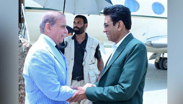وزیراعظم شہباز شریف ایک روزہ مختصر دورے پر کراچی پہنچ گئے