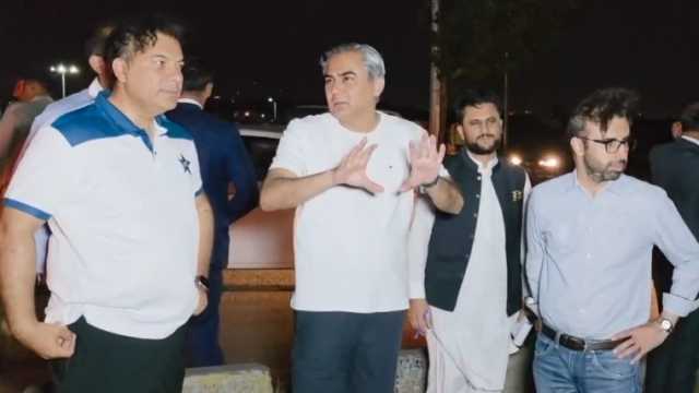 محسن نقوی کا دورہ فیض آباد انٹر چینج، ٹریفک کی روانی بہتر بنانے کی ہدایت