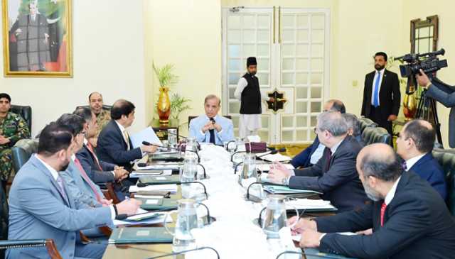 وزیراعظم کی گوادر کو ریلوے نیٹ ورک سے منسلک کرنے کا کام تیز کرنے کی ہدایت