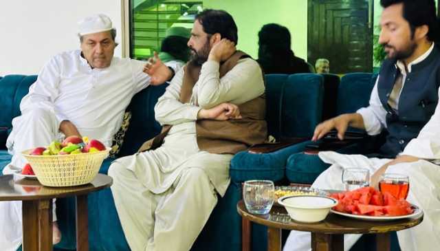 مشیر اوورسیز پاکستانی غلام مصطفیٰ ملک کا خال، لوئر دیر کا دورہ، نوجوانوں اور عمائدین سے اہم ملاقاتیں