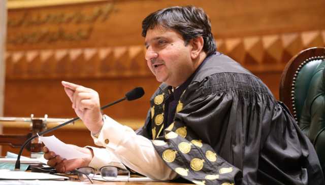 پنجاب اسمبلی میں اپوزیشن کو بڑا جھٹکا، چار قائمہ کمیٹیوں کے چیئرمین عہدوں سے برطرف