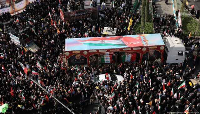 تہران :اسرائیلی حملوں میں شہید سائنسدانوں، فوجی کمانڈرز کی نماز جنازہ ادا کردی گئی