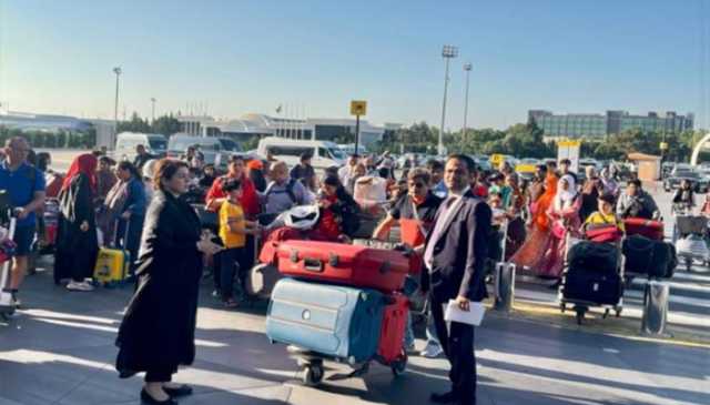 ایران میں پھنسے مزید 121پاکستانی وطن پہنچ گئے